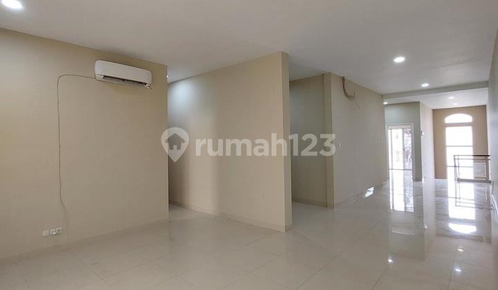 Kano Pik Luas 9X26m2 Semi Furnished 2,5 Lantai 4+1 BR Best Deal 2