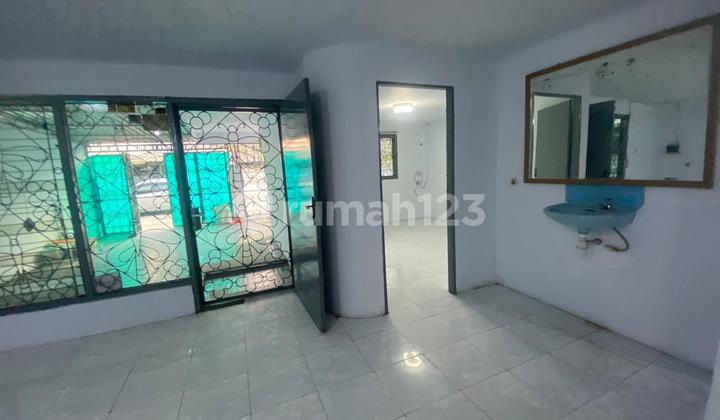 Muara Karang 8X15m2 Hadap Utara 1 1/4 Lantai 3 BR Best Deal Bagus 2