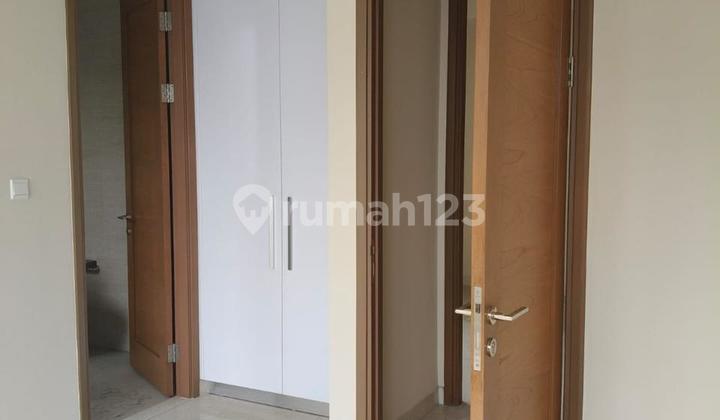 Condo Taman Anggrek 135M T. Beach SF 3+1 BR Privat Lift Jual Rugi