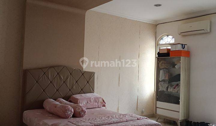 Katamaran Indah Pik Uk 8x26 Full Furnishe 2,5 Lantai 4+1 Br Bagus 1