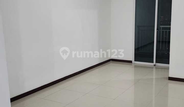 Condominium Green Bay Pluit 2 BR Uk74m2 Unit M High Level Unfurni