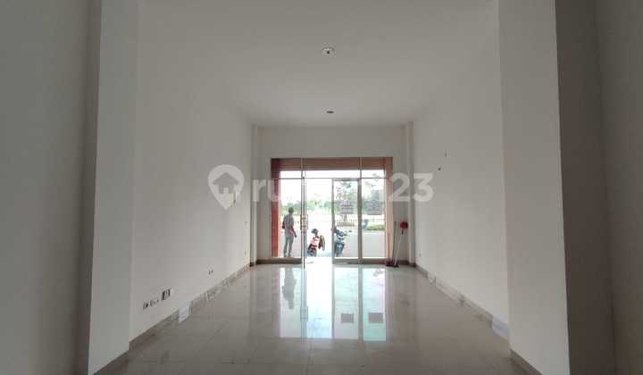 Disewa Ruko La Riviera Pik2 Uk4,5x12m Rlga 3 Lt Standar Developer