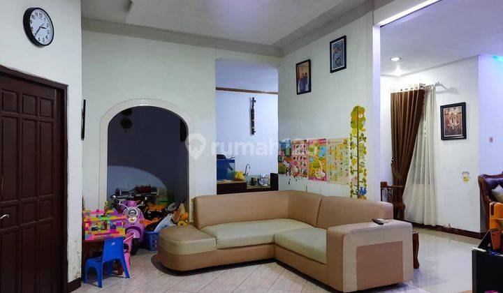 Rumah Cantik Siap Huni Jual Cepat 9