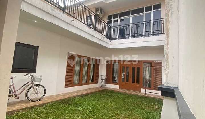 Rumah Mewah 2 Lantai + Mezanine Area Ekslusif Bintaro Sektor 8 2