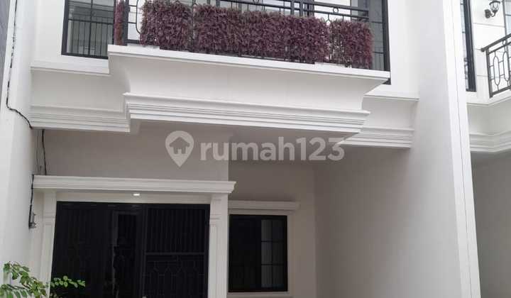 FOR SALE CLUSTER HOUSE IN JAGAKARSA - FRONTING MAIN ROAD M. KAHFI 1