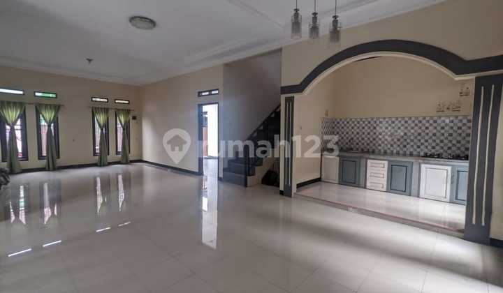 Hunian Asri Posisi Hook Area Pancoran Mas 5 Menit ke Tol Desari 2