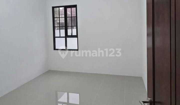 Dalam Perumahan Perbatasan Serpong 10 menit Mall Serpong Paradise 2