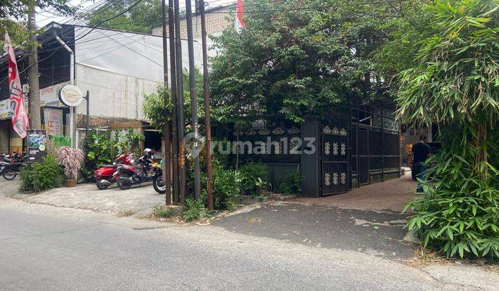 Rumah Tepi Jalan Area Mampang Depok 10 Menit Pintu Tol Sawangan 1