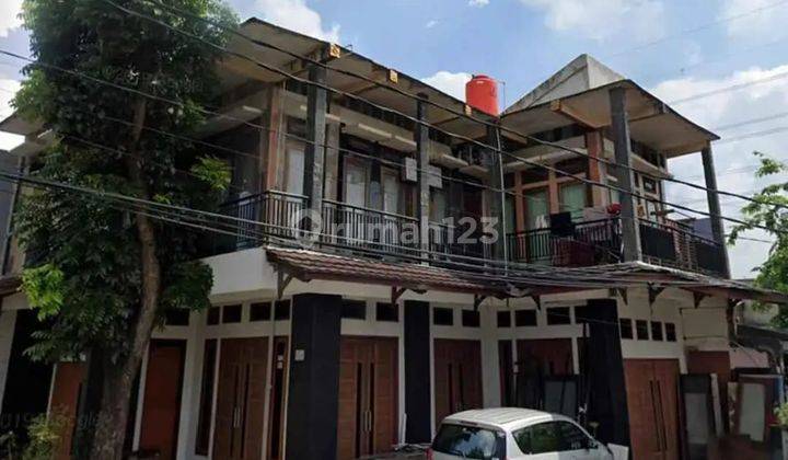 Rumah Akses 2 Mobil Cocok Untuk Usaha Dekat Universitas Budi Luhur 1