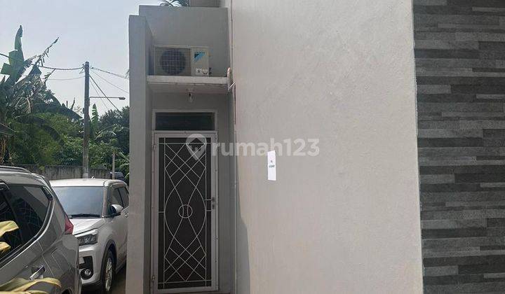 Dijual Rumah Semi Furnished Hanya 10 Menit Dari Tol Limo 2