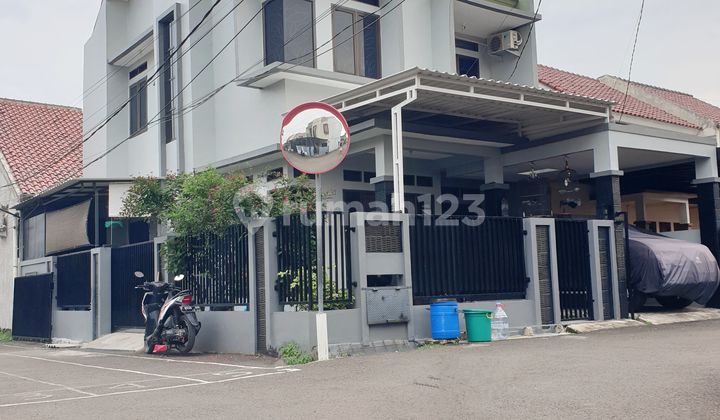 Rumah Posisi Hook Dalam Cluster – 5 Menit ke Alun-Alun Depok 1