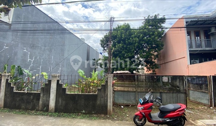 Premium Land for Building a Boarding House in Kelapa Dua near Margonda.