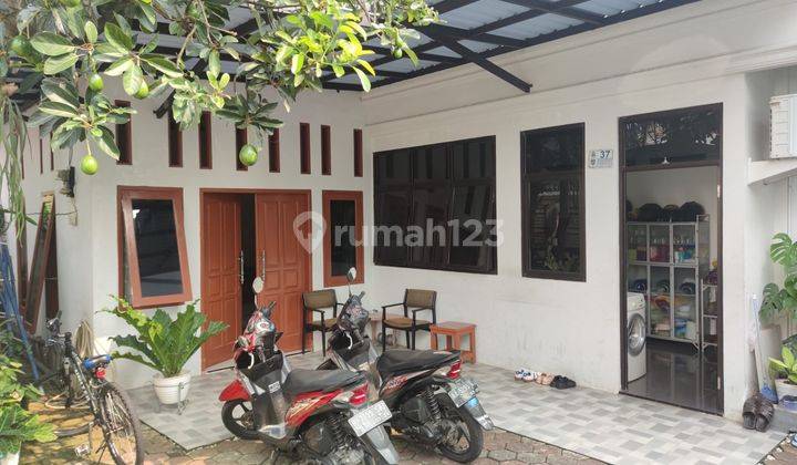 Dijual Rumah Area Beji Depok 5 Menit Pintu Tol Kukusan 1