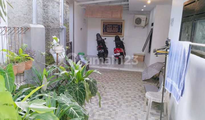 Rumah Akses Motor Dekat Rs Permata Depok 50 Meter Jalan Raya Rumah Akses Motor Dekat Rs Permata Depok 50 Meter Jalan Raya