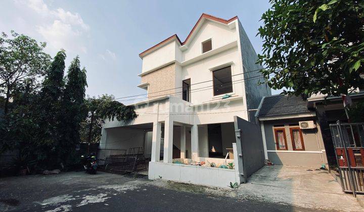 Dijual Rumah Lokasi Dalam Perumahan Area Cilodong Depok 2