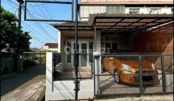 Rumah Posisi Hook Area Beji Depok 10 Menit Margo City Mal 2