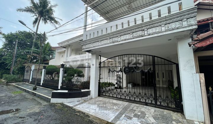 Luxury House Dijual Full Furnished di Cinere! Layout Fungsional