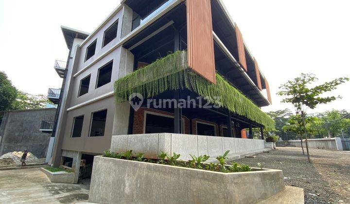 Gedung Brand New Gaya Industrial Lokasi Strategis Pejaten 2