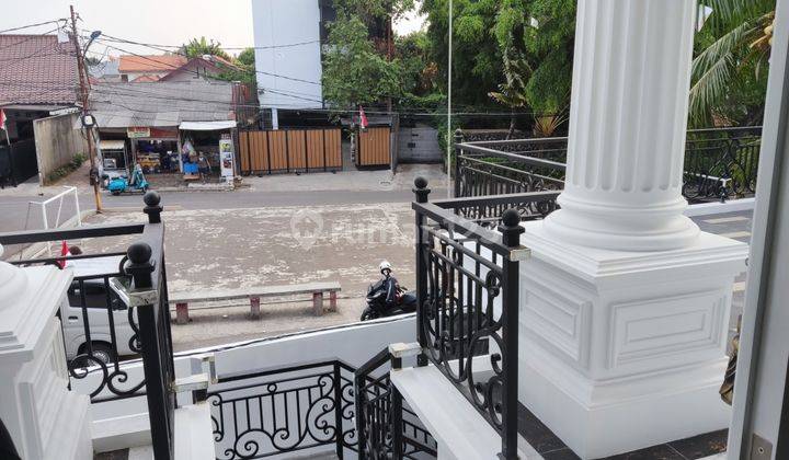 Rumah Tb Simatupang Brand New 3 Lt Lift Kolam Renang  2