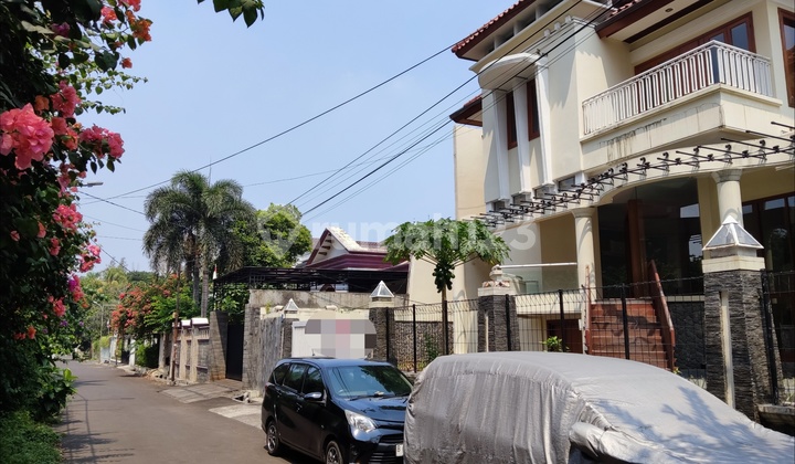 Pondok Indah Rumah Mewah 2 Lantai Belakang Apt Green View Dijual