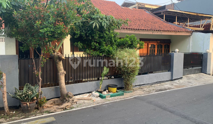 Dijual Rumah Luas 1 Lantai Kebayoran Baru Jaksel
