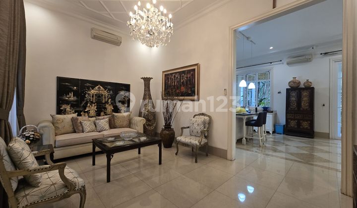 For Sale Classic Colonial House Quiet and Comfortable Cipete 1