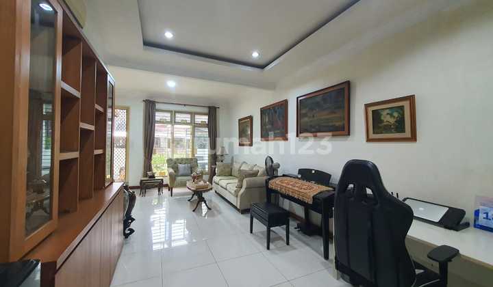 For Sale, Rarely Available Ready-to-Occupy House in Pondok Indah, Location Near Mall