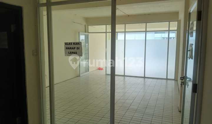 Disewakan 2 ruko gandeng Fatmawati Raya Lokasi Strategis dibawah Stasiun MRT
