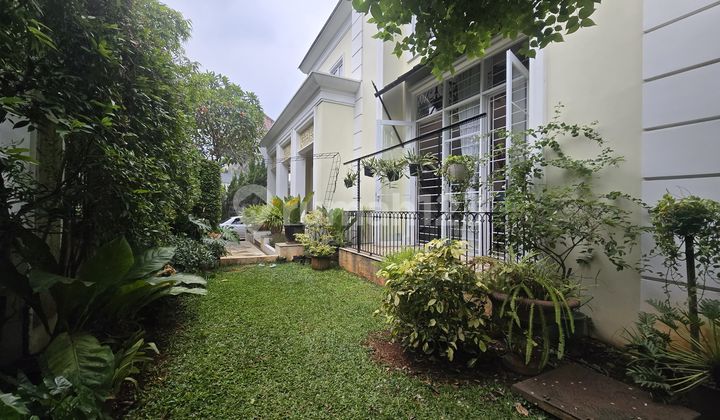 For Sale Classic Colonial House Quiet and Comfortable Cipete 2