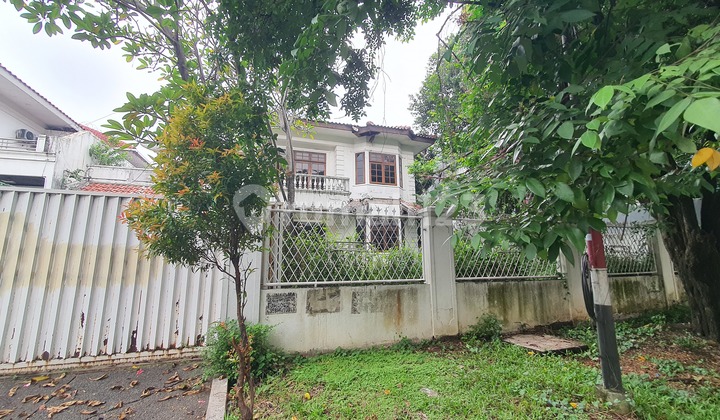 For Sale Old House Land Only Quiet and Comfortable Location Pondok Indah