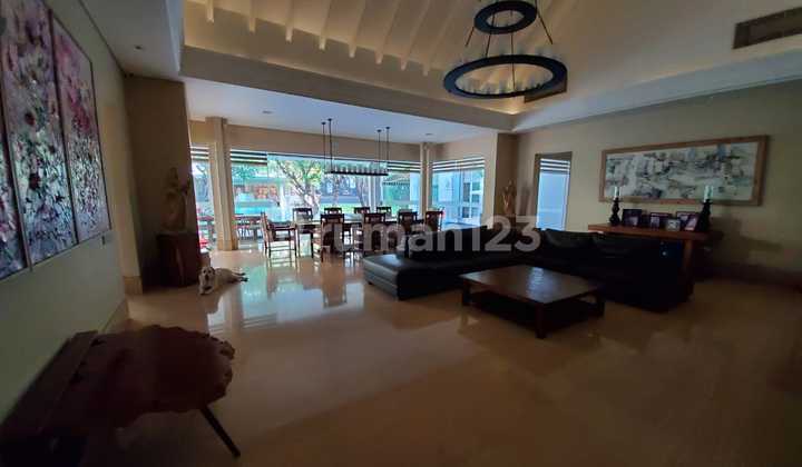 Dijual Rumah Mewah Asri dan Nyaman Graha Taman Bintaro 