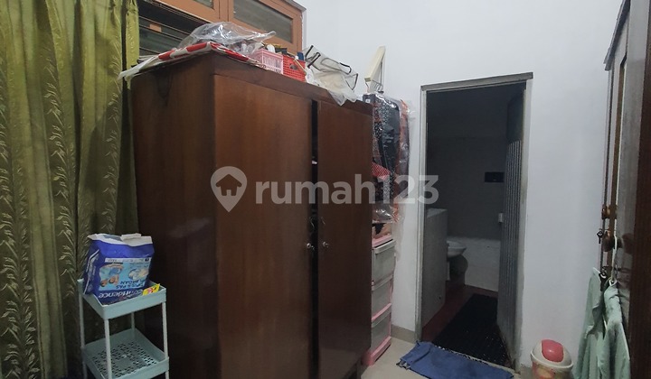 Dijual Kos dan Ruang Usaha Masih Aktif Pinggir Jalan Raya Jakpus
