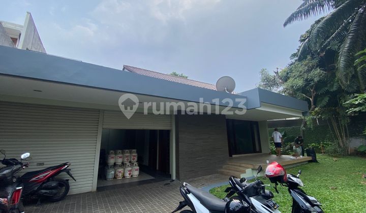 Disewa Rumah Asri Dan Strategis di Pondok Indah Disewa Rumah Asri Dan Strategis di Pondok Indah