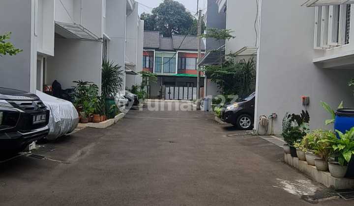 For sale House in Kenduri residence in Jagakarsa 2