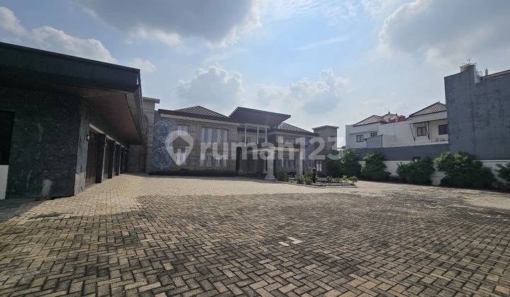 Dijual Rumah Sultan Gaya American Classic Di Ragunan 2