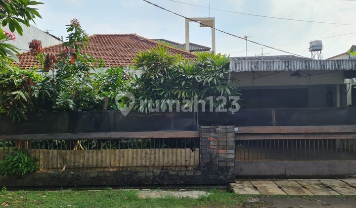 Dijual Rumah Tua Hitung Tanah Jalan Lebar 3 Mobil Di Tebet 1