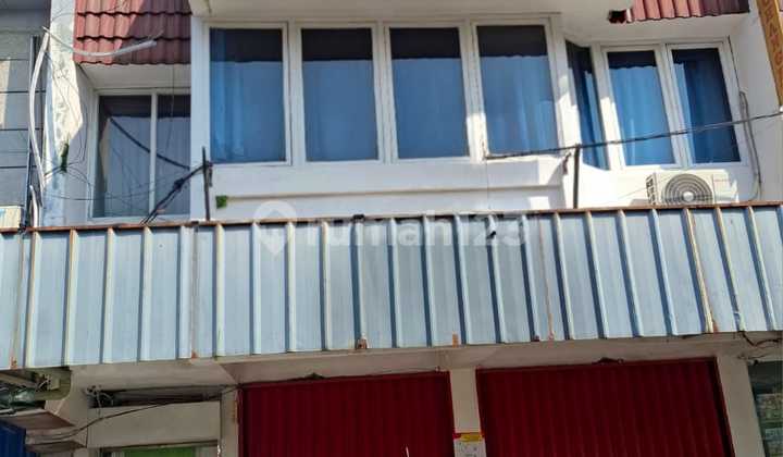 For Rent, First Floor Shop House Only in Pondok Indah, Facing the Street. 2