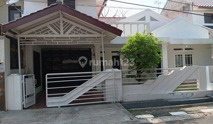 Disewakan Rumah Bagus Di Tebet Strategis Jalan 2 Mobil 1