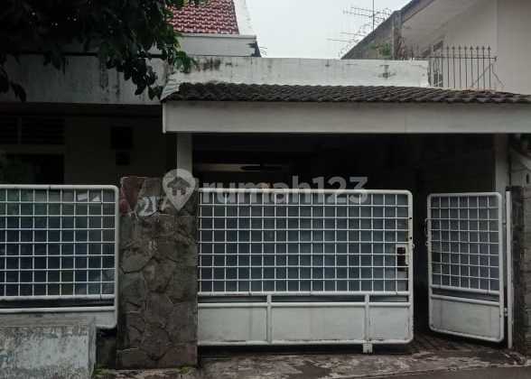 Dijual Rumah Hook Strategis Di Cinere Estate
