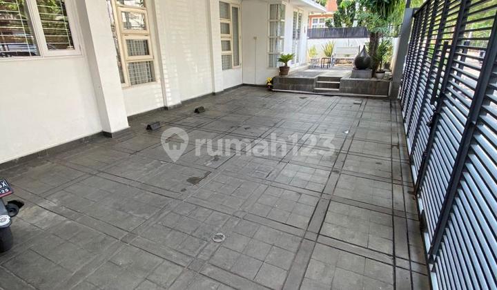 Dijual Rumah Bagus Hook di Pondok Indah 2