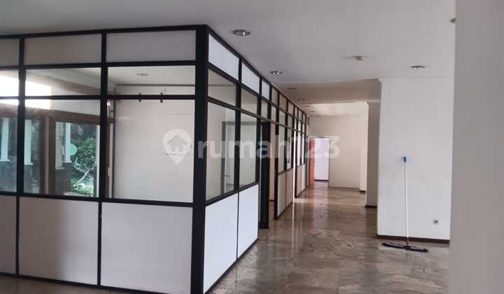 Disewa Gedung 2 Lantai Kemang untuk Kantor, Klinik, Resto (Ir) Disewa Gedung 2 Lantai Kemang untuk Kantor, Klinik, Resto (Ir)