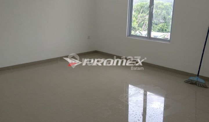 Dijual Rumah Lucky Garden  8