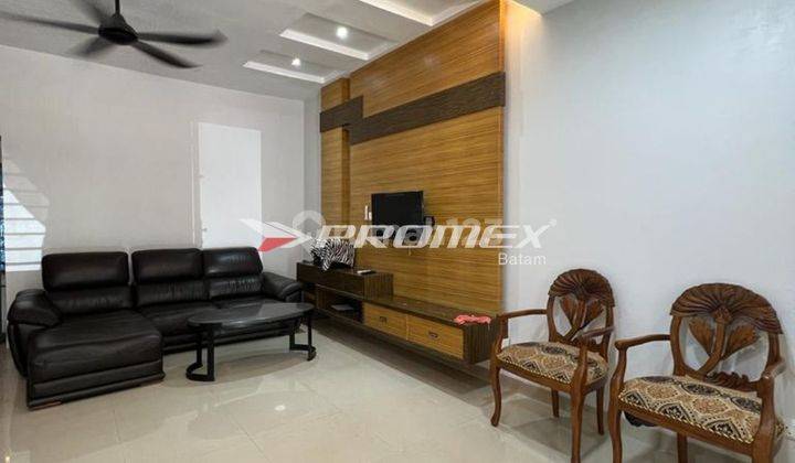 Disewakan Rumah 2 Lantai Full Renovasi di Anggrek Mas 3  7
