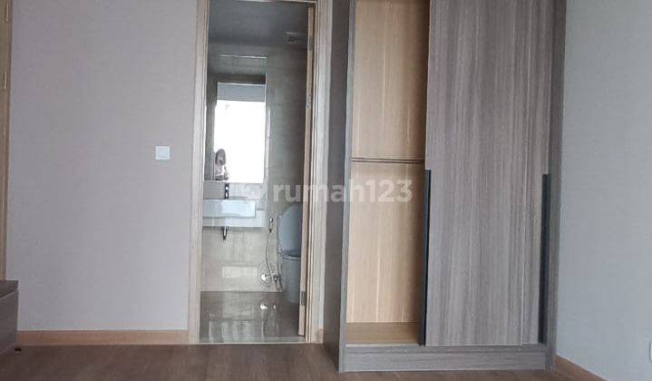 Apartement Hollan Village Apartment 3 BR Semi Furnished Bagus 8