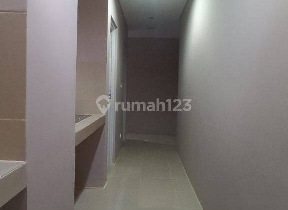 Apartement Holland Village Apartment 3 BR Bagus 5