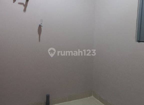 Apartement Holland Village Apartment 3 BR Bagus 12
