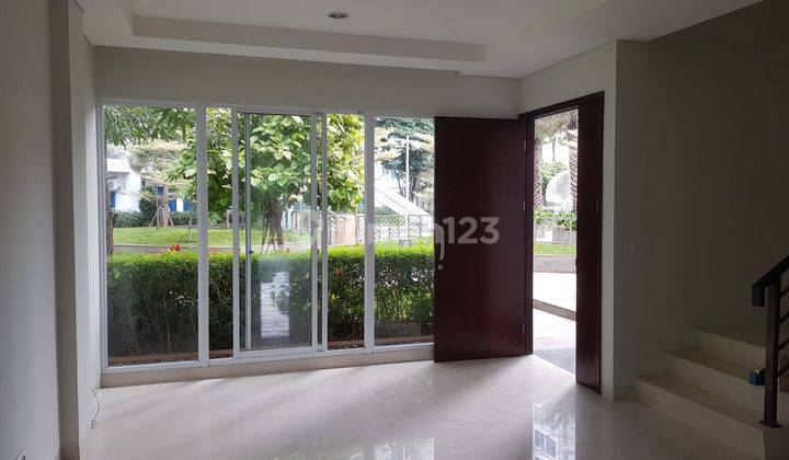 Jual Cepat Townhome Puri Mansion  Semi Furnished Bagus 2 Lantai 2