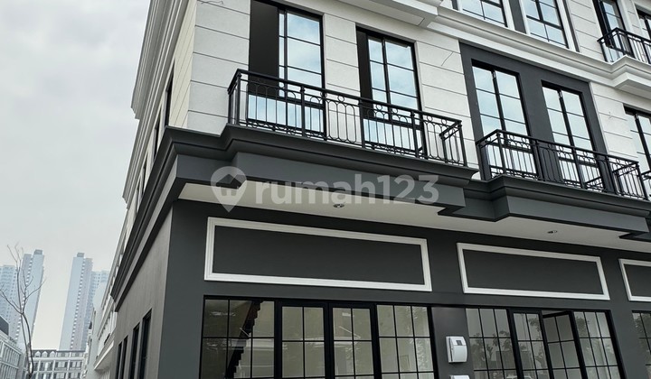 Corner Ruko Harvard Pik 2 56M2 4.5X12.5 Ready to Use Strategic Location