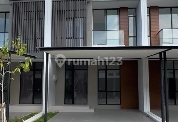 Yellowan Village House PIK 2 8x15 4+1KT Ready to Occupancy with Clubhouse