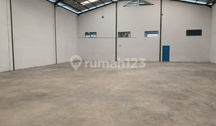 Gudang Strategis Siap Pakai Luas 915M2 18X30 Kawasan Industri di Cikupa Gudang Strategis Siap Pakai Luas 915M2 18X30 Kawasan Industri di Cikupa